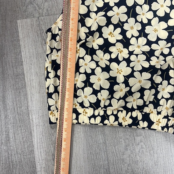 By Together Find Me Floral Set Tank & Shorts Size Large NWT - Picture 16 of 16